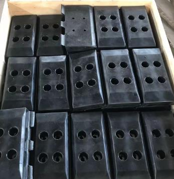 ABG7820 Integral Track Shoe 14280234