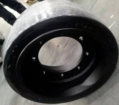 Wittgen W35 front solid tire 2138566