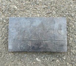 Wear resistant steel plate