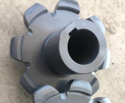 Scraper drive gear 13970413
