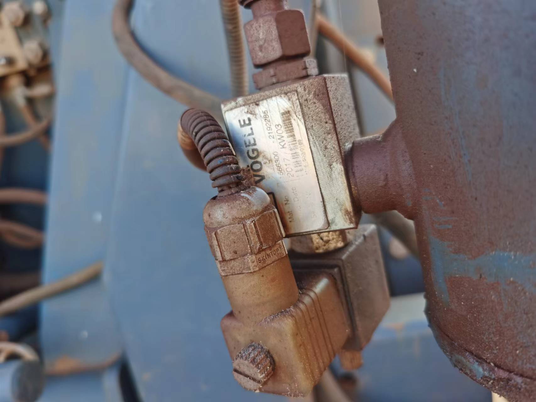 Lift cylinder solenoid valve 2526504