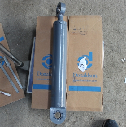 Cylinder  2051186 for Vogele 2100c Asphalt Paver