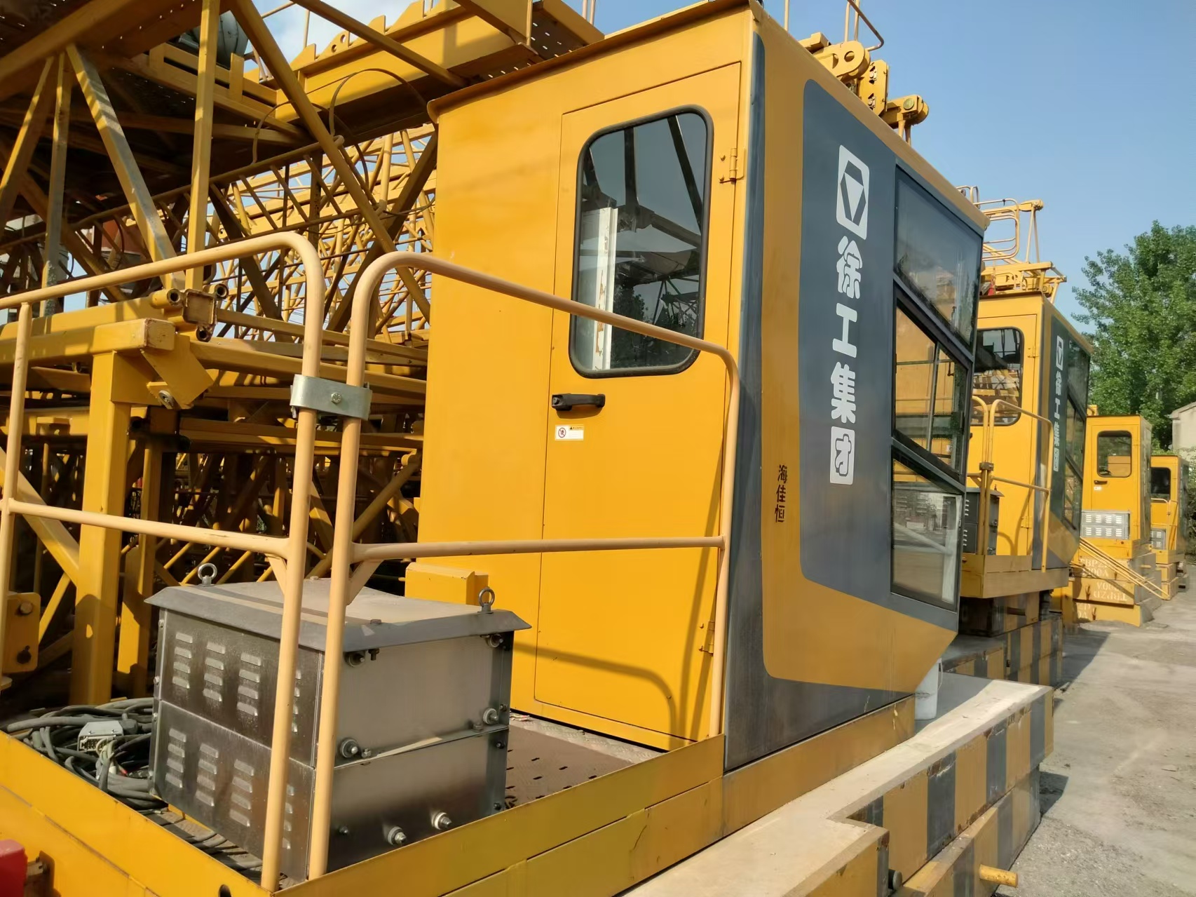 Second hand XCMG QTZ125 tower crane
