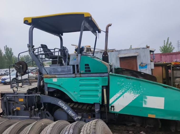 Used 11 year Fogler S1800-2 telescopic plate paver