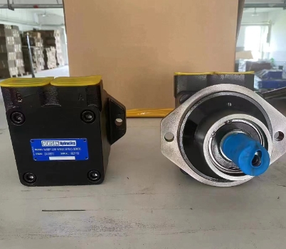 Motor M5BF028WN04B1M300000