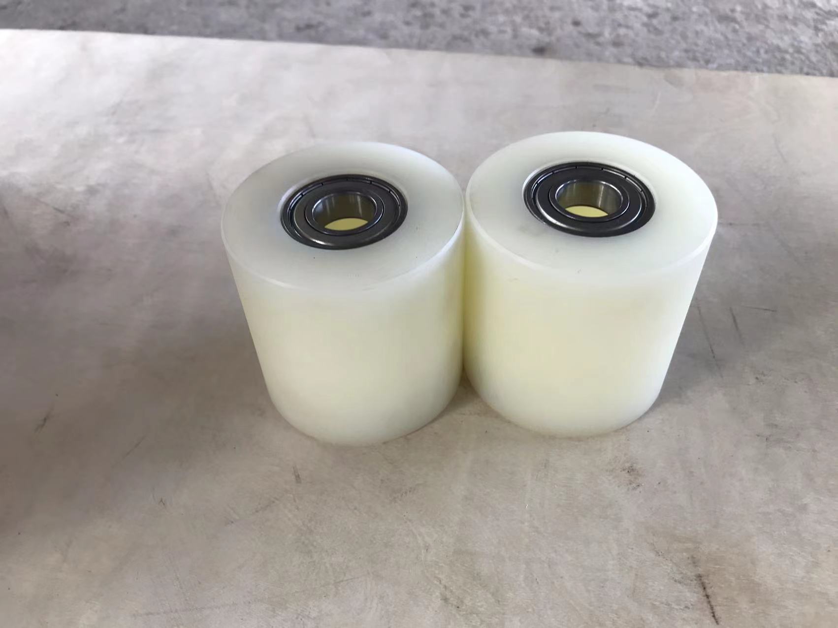 Asphalt paver machine part 54463872 tension pulley