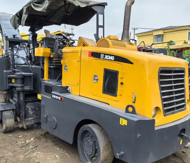Used 13 year XCMG 101 milling and planing machine