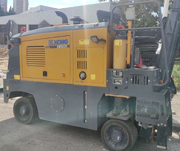 Used 21 year XCMG 50 milling and planing machine, 