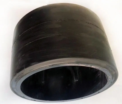Soild tyre wheel for BF800 asphalt paver