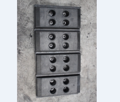 high quality anti-wear rubber track pads for Vogel
