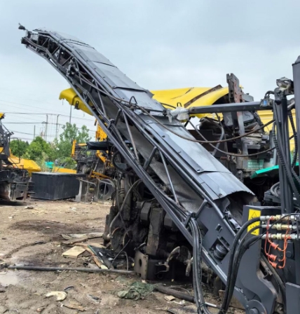 Used 13 year XCMG 101 milling and planing machine