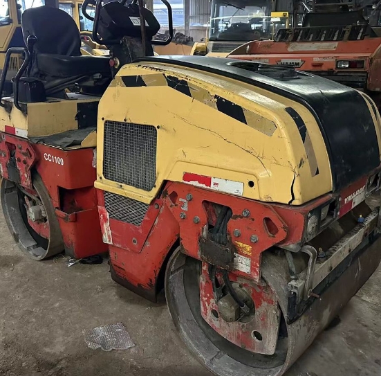 Second hand Dana Parker CC1100 double steel wheels