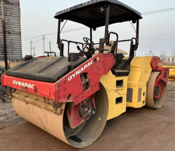 Second hand Dana Parker cc524HF double steel wheel