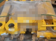 Komatsu PC200 300-7 connecting rod I-frame 20Y-70-