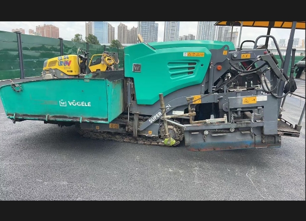Sell second-hand 23 year old Vögele 700i small tel